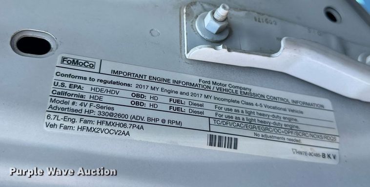 image for item DS2216 2017 Ford F450  utility / service truck