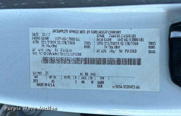 image for item DS2216 2017 Ford F450  utility / service truck