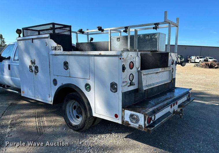 image for item DS2217 2016 Ford F450  utility / service truck