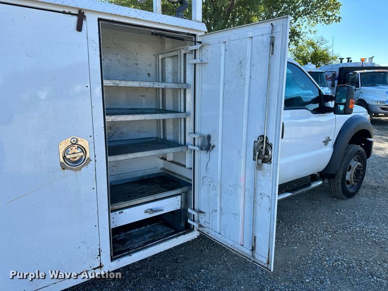 image for item DS2217 2016 Ford F450  utility / service truck