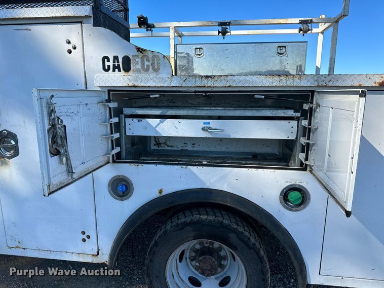 image for item DS2217 2016 Ford F450  utility / service truck