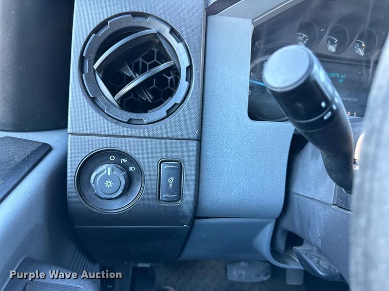 image for item DS2217 2016 Ford F450  utility / service truck