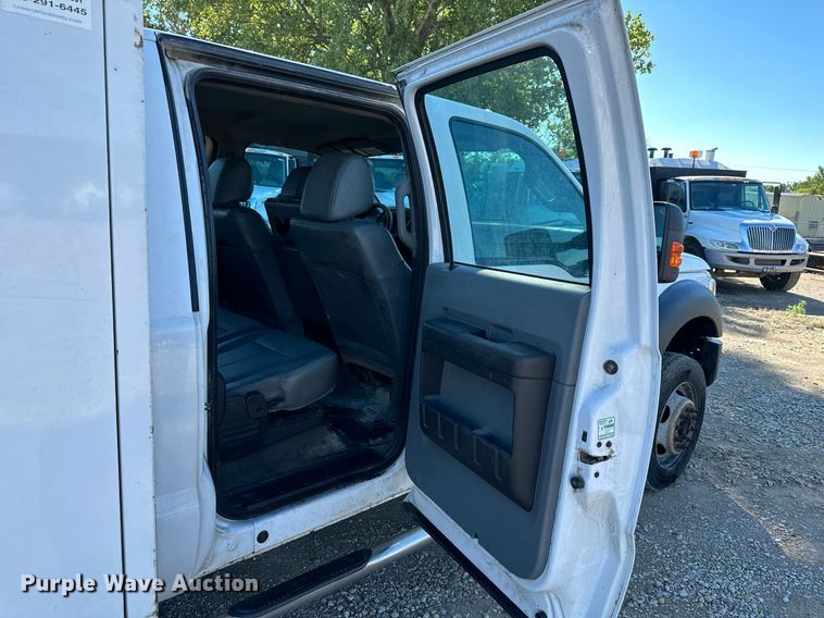 image for item DS2217 2016 Ford F450  utility / service truck