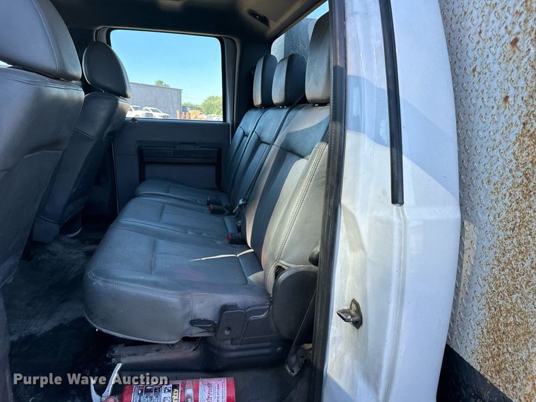 image for item DS2217 2016 Ford F450  utility / service truck