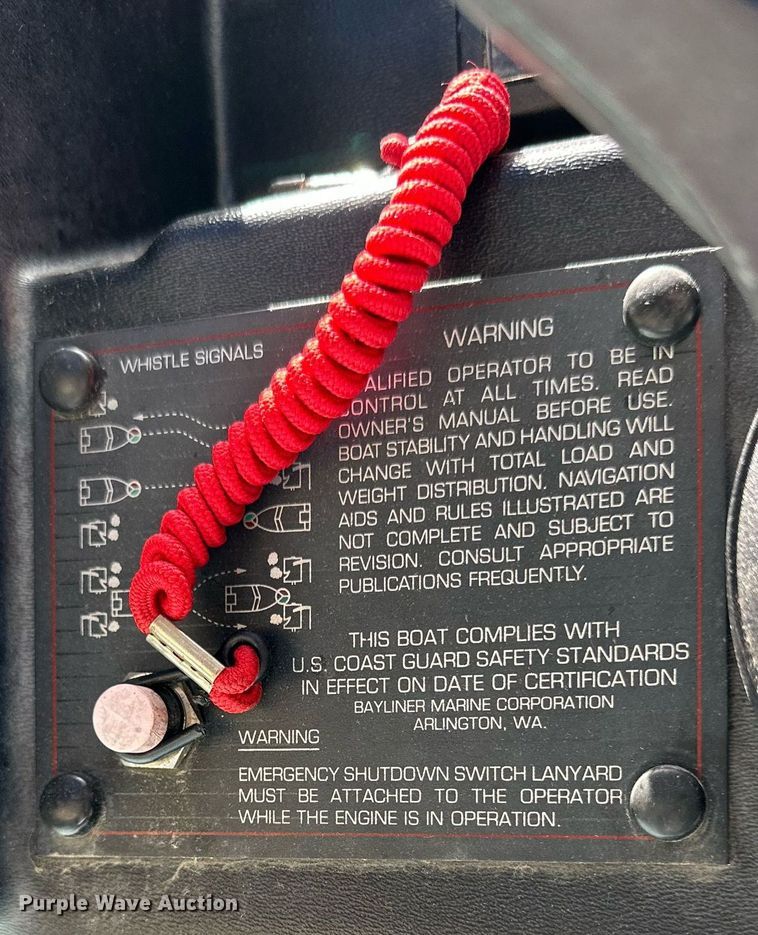 image for item DS2219 1988 Blue Fin Super Hawk  boat