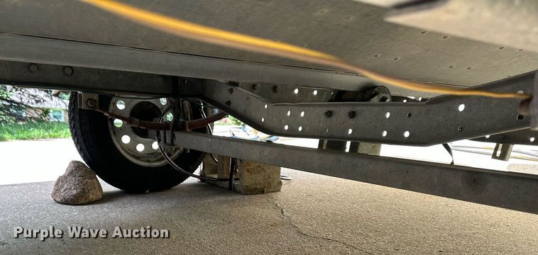 image for item DS2219 1988 Blue Fin Super Hawk  boat