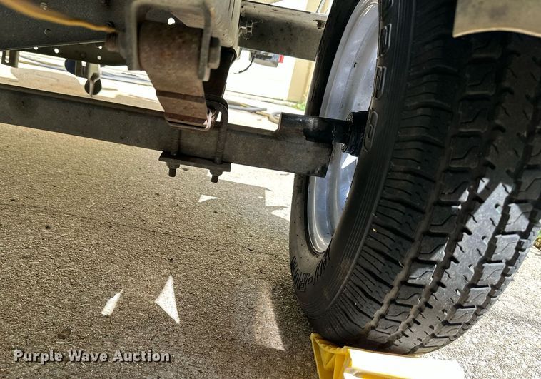 image for item DS2219 1988 Blue Fin Super Hawk  boat