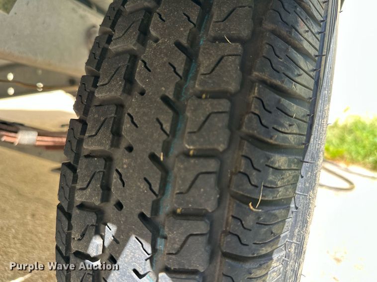 image for item DS2219 1988 Blue Fin Super Hawk  boat