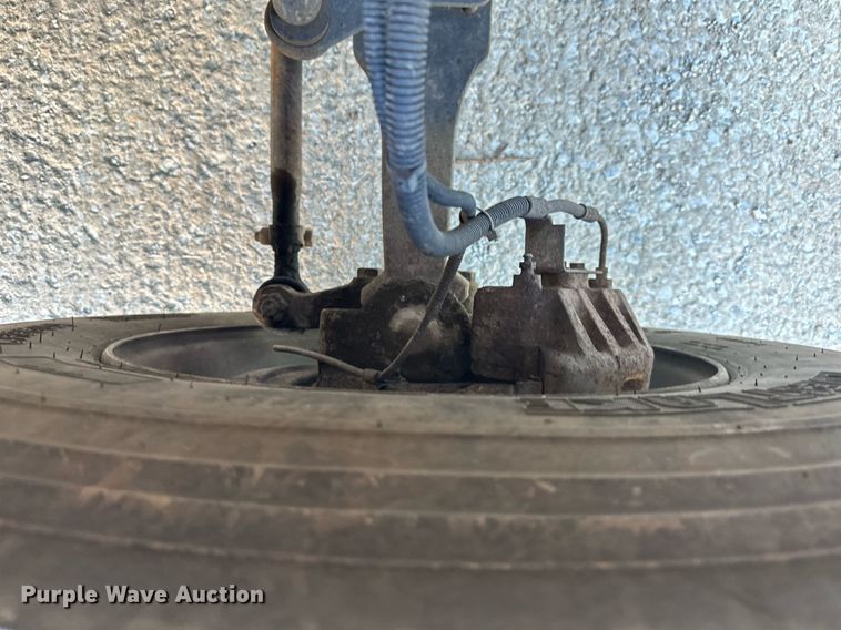 image for item DS2226 2002 Chevrolet C6500  dump truck