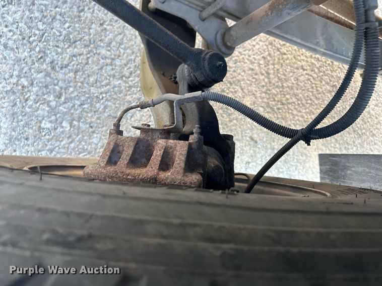 image for item DS2226 2002 Chevrolet C6500  dump truck