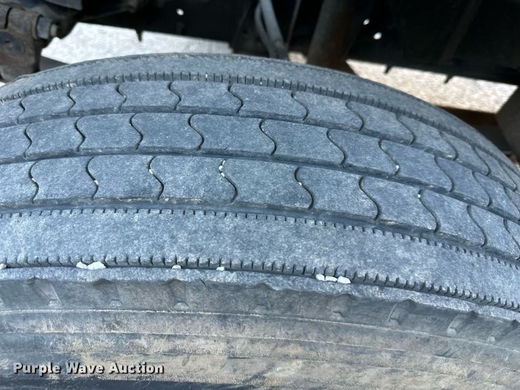 image for item DS2226 2002 Chevrolet C6500  dump truck