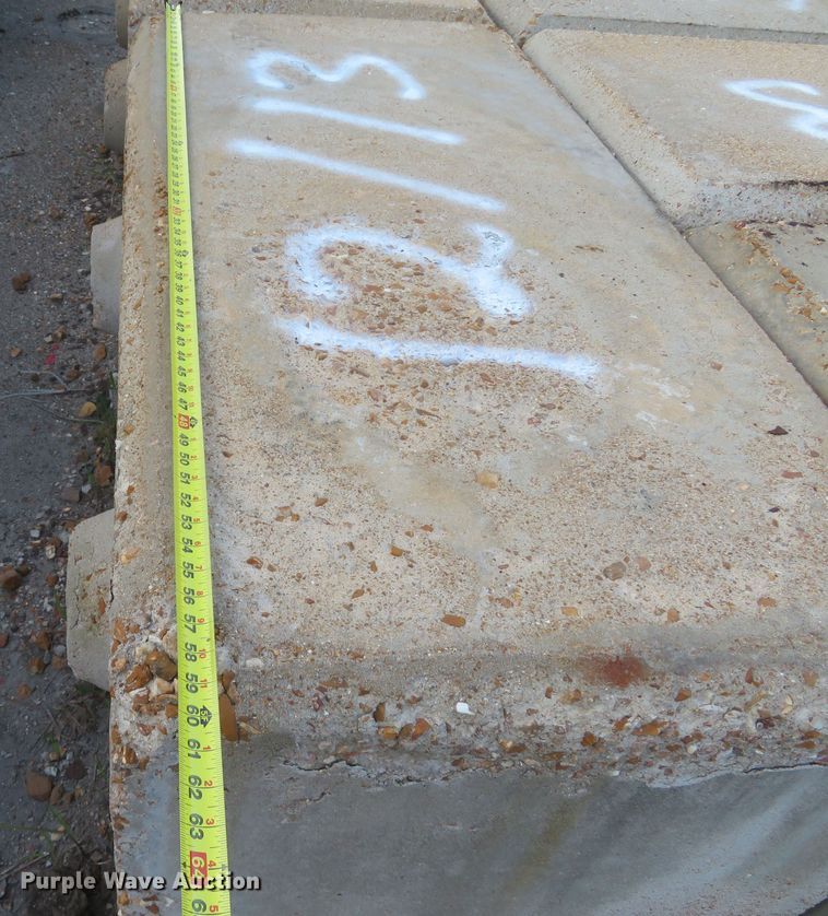 image for item FB9854 Loading dock