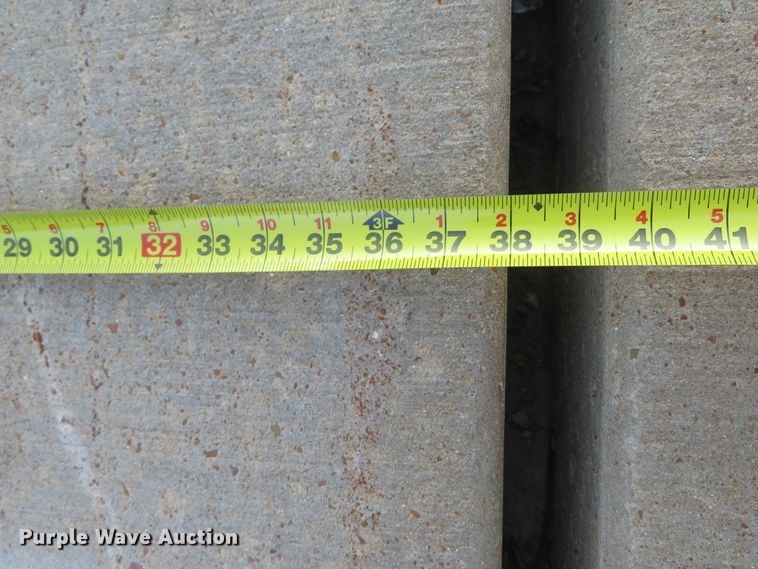 image for item FB9854 Loading dock