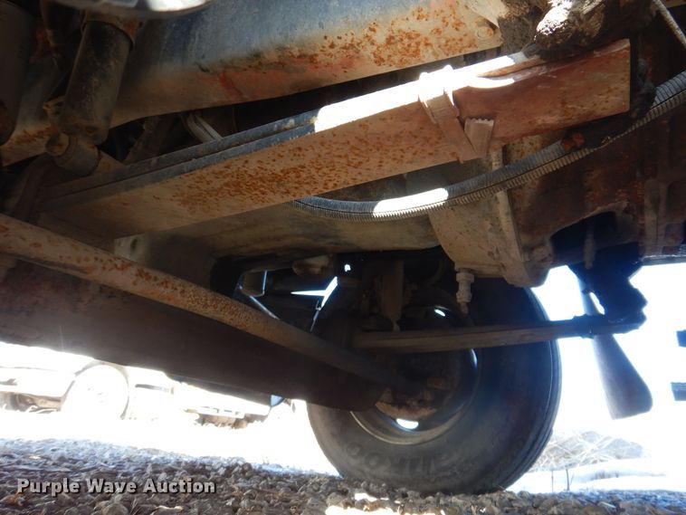 image for item IO9407 1994 International 9200  box truck