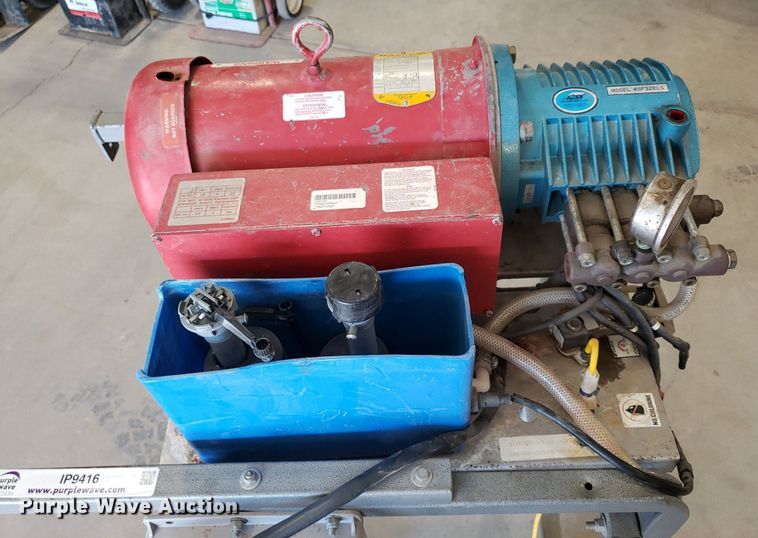 image for item IP9416 Spray Master Technologies 300-1883-02  pressure washer