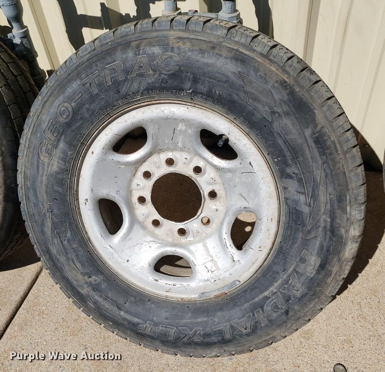 image for item IP9423 Tires and wheels