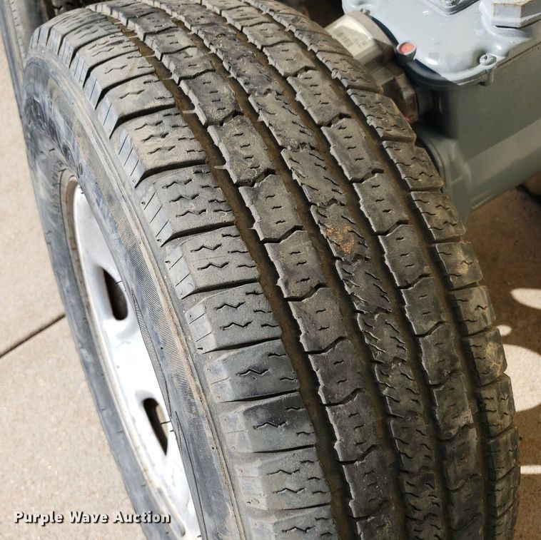 image for item IP9423 Tires and wheels