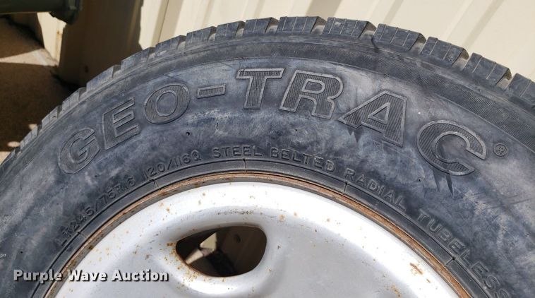 image for item IP9423 Tires and wheels