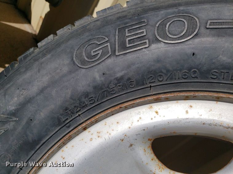 image for item IP9423 Tires and wheels