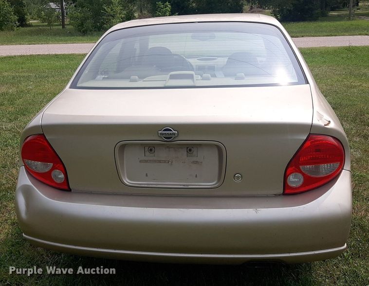image for item IP9452 2001 Nissan Maxima