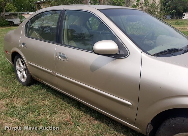 image for item IP9452 2001 Nissan Maxima
