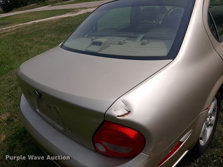image for item IP9452 2001 Nissan Maxima