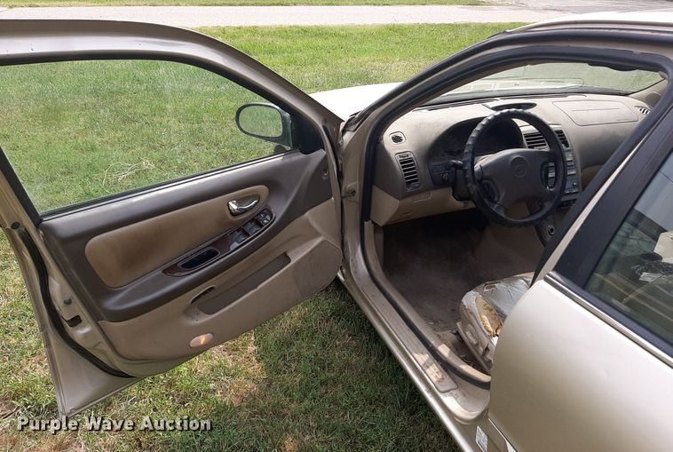 image for item IP9452 2001 Nissan Maxima