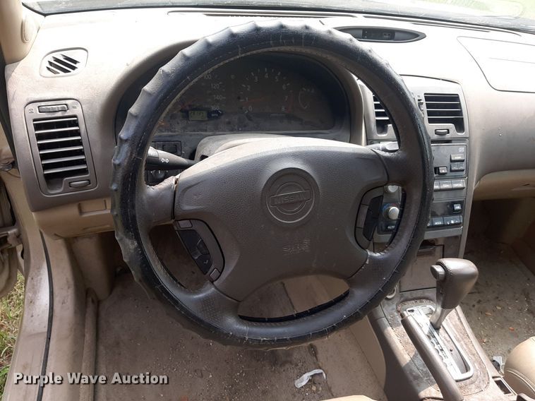 image for item IP9452 2001 Nissan Maxima