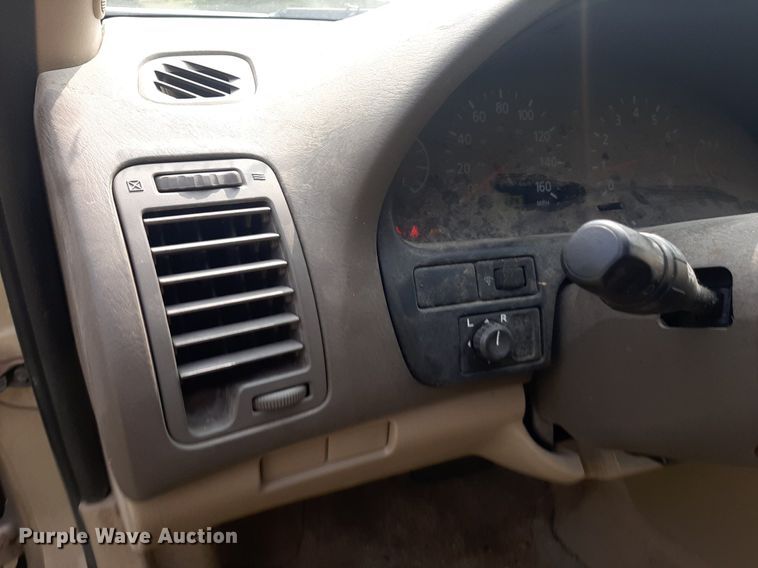 image for item IP9452 2001 Nissan Maxima