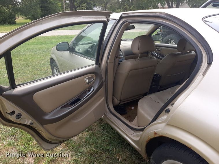 image for item IP9452 2001 Nissan Maxima