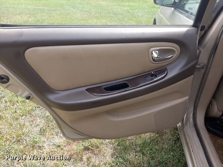 image for item IP9452 2001 Nissan Maxima