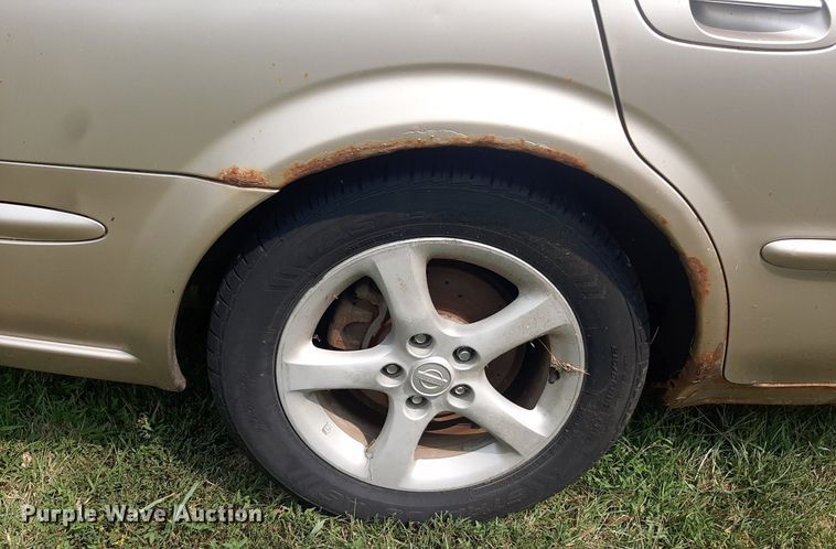 image for item IP9452 2001 Nissan Maxima