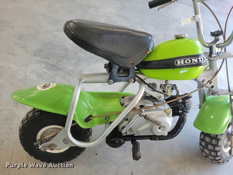image for item IQ9829 Honda QA50  mini bike