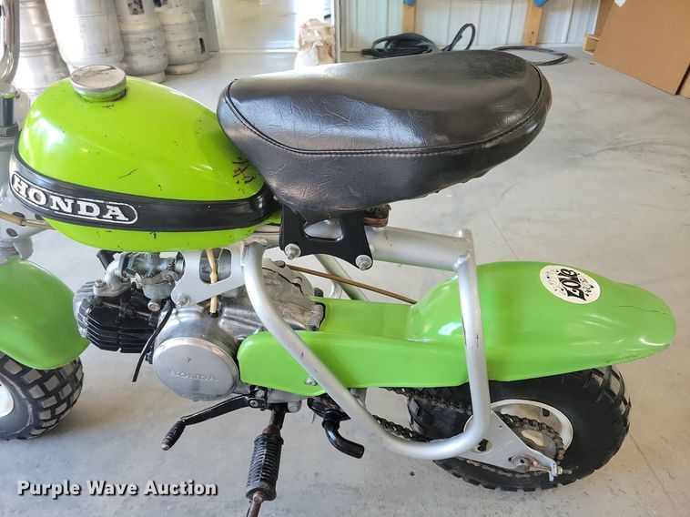 image for item IQ9829 Honda QA50  mini bike