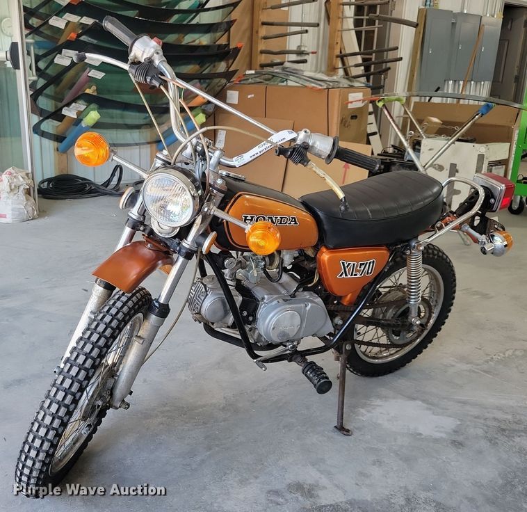 image for item IQ9830 1974 Honda XL70  dirt bike