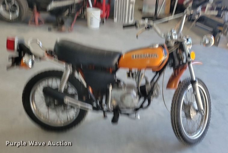 image for item IQ9830 1974 Honda XL70  dirt bike