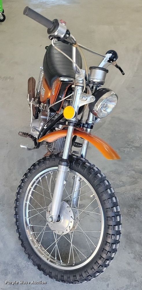 image for item IQ9831 1974 Honda XL70  dirt bike