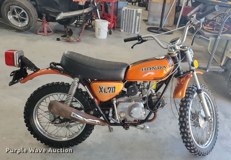 image for item IQ9831 1974 Honda XL70  dirt bike