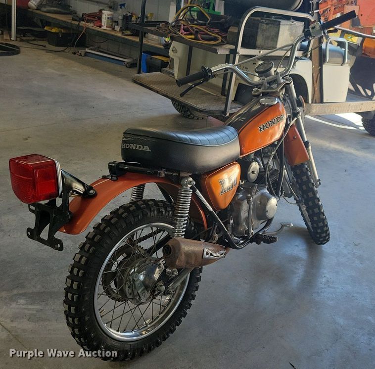 image for item IQ9831 1974 Honda XL70  dirt bike