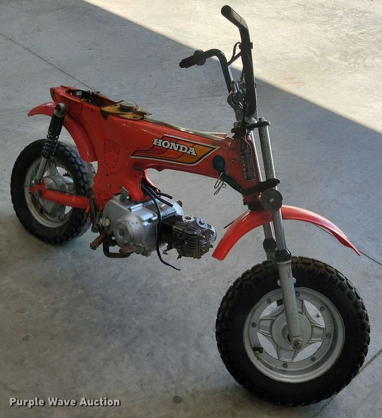 image for item IQ9835 1980 Honda Mini Trail 70  mini bike