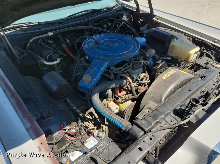 image for item IQ9836 1978 Lincoln Continental Town Car  convertible