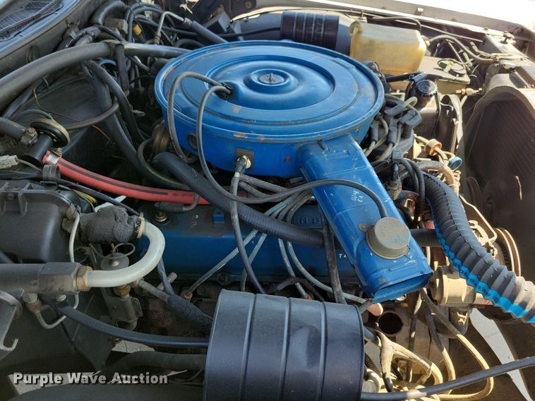 image for item IQ9836 1978 Lincoln Continental Town Car  convertible