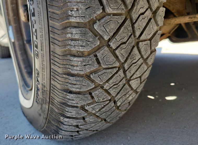 image for item IQ9836 1978 Lincoln Continental Town Car  convertible