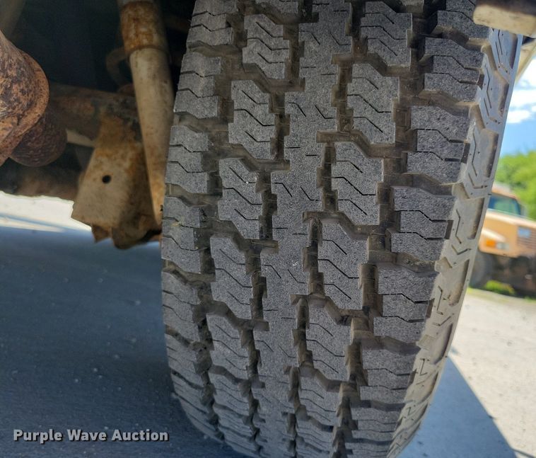 image for item IQ9836 1978 Lincoln Continental Town Car  convertible