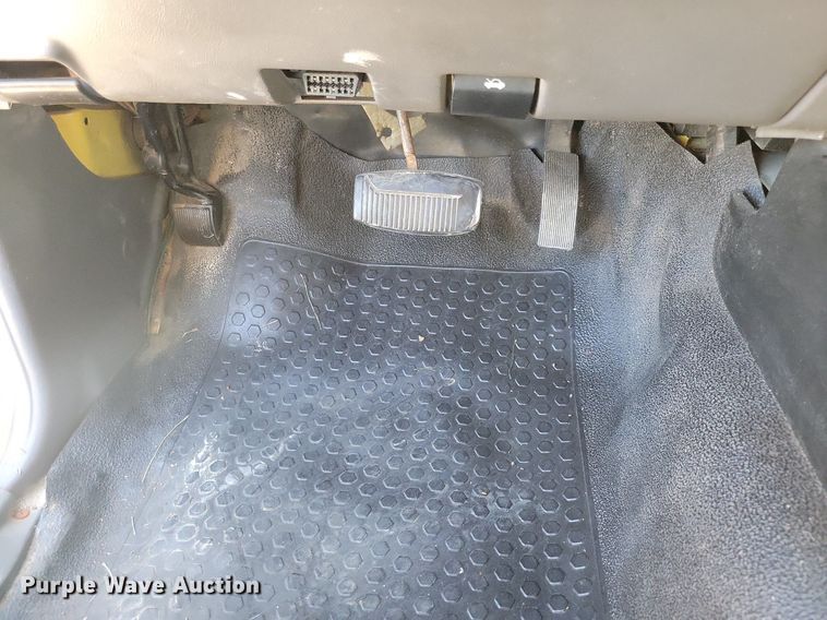 image for item IQ9838 2001 Ford Ranger  SuperCab pickup truck