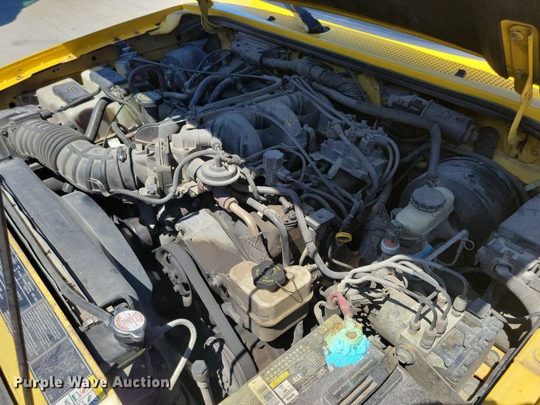 image for item IQ9838 2001 Ford Ranger  SuperCab pickup truck