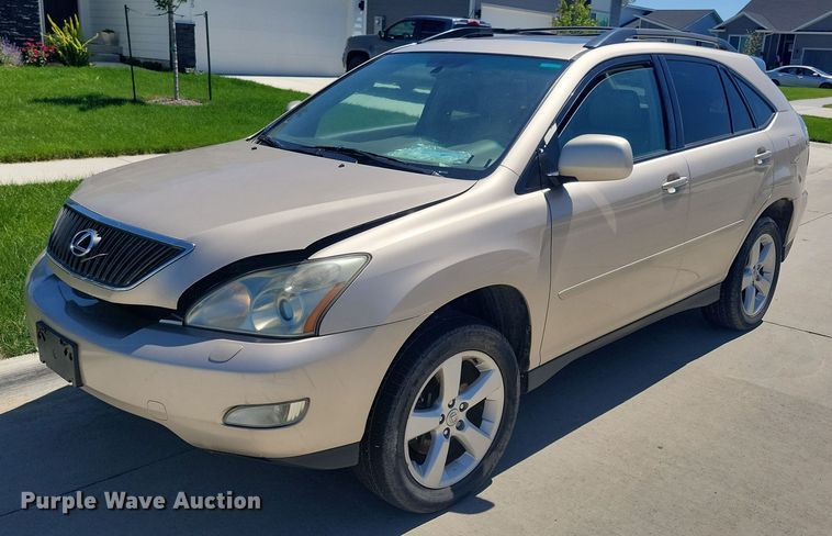 image for item IQ9867 2004 Lexus RX 330  SUV