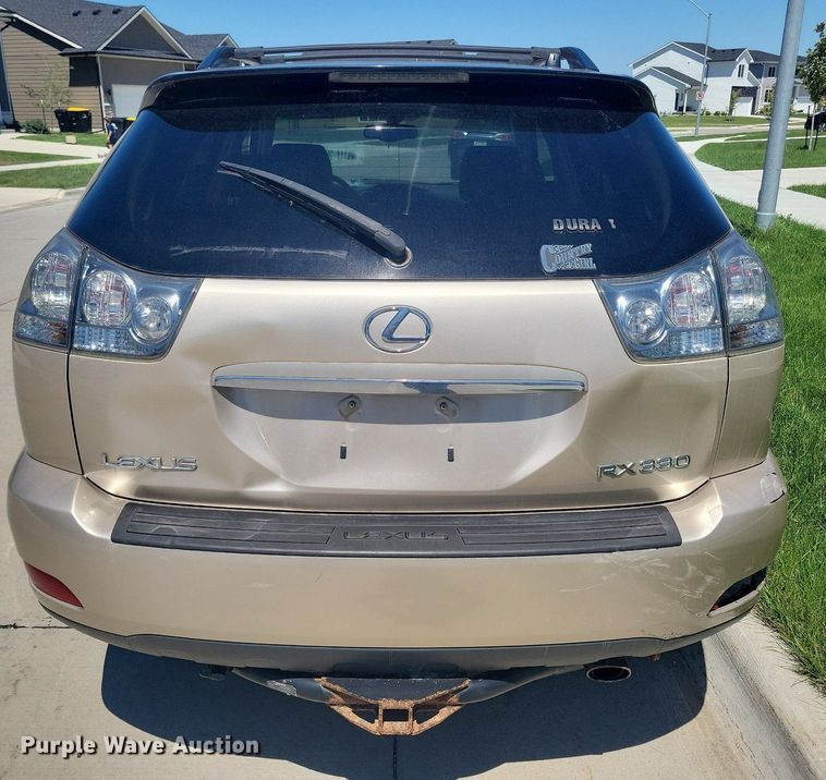 image for item IQ9867 2004 Lexus RX 330  SUV