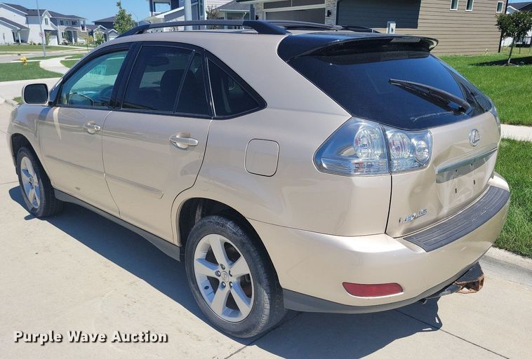image for item IQ9867 2004 Lexus RX 330  SUV