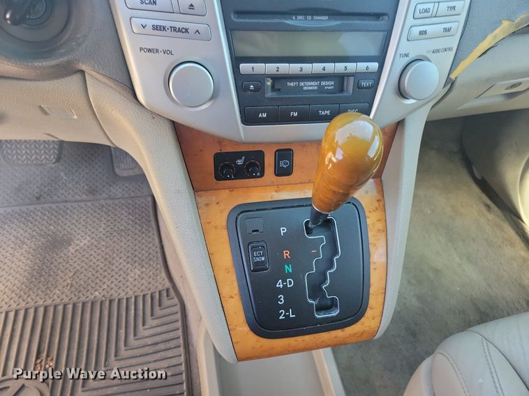 image for item IQ9867 2004 Lexus RX 330  SUV